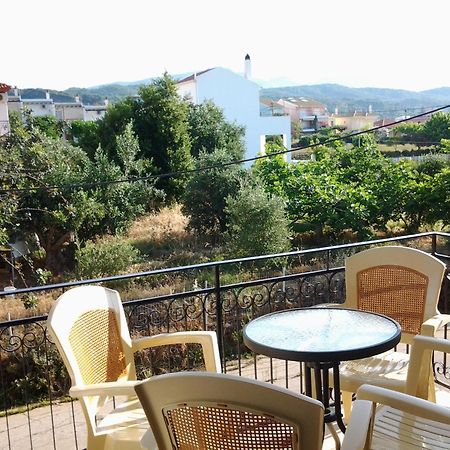 Athanasios Tsoumas Apartments Καστροσυκιά Δωμάτιο φωτογραφία